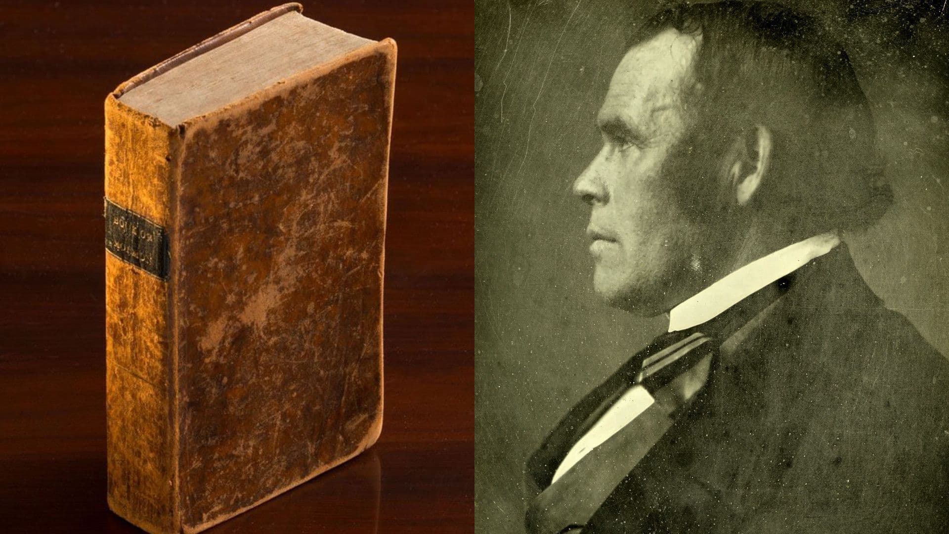 Un ejemplar de primera edición del Libro de Mormón y una fotografía de Parley P. Pratt de perfil.